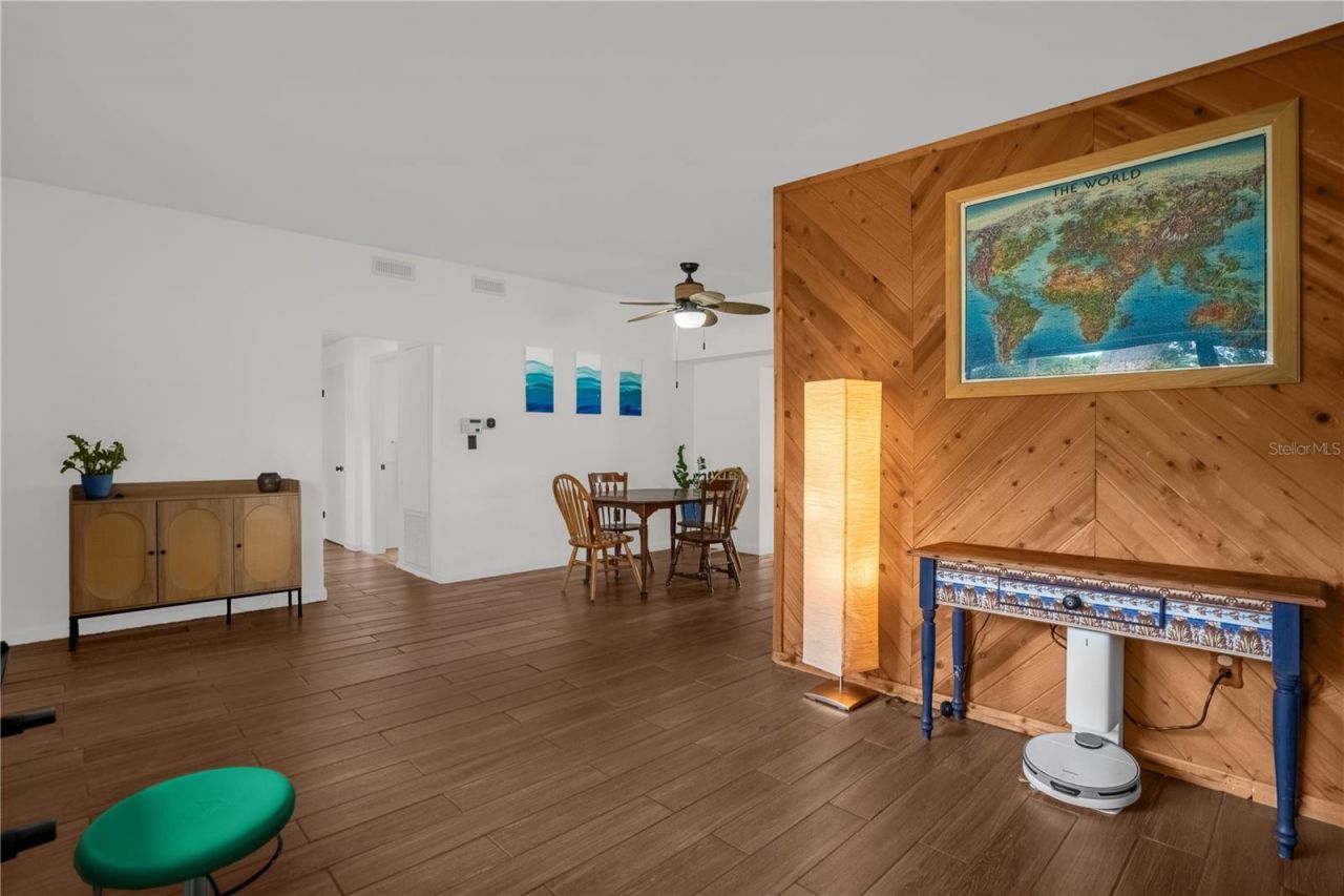 125 E Lauren Court, Fern Park, FL 32730 Photo