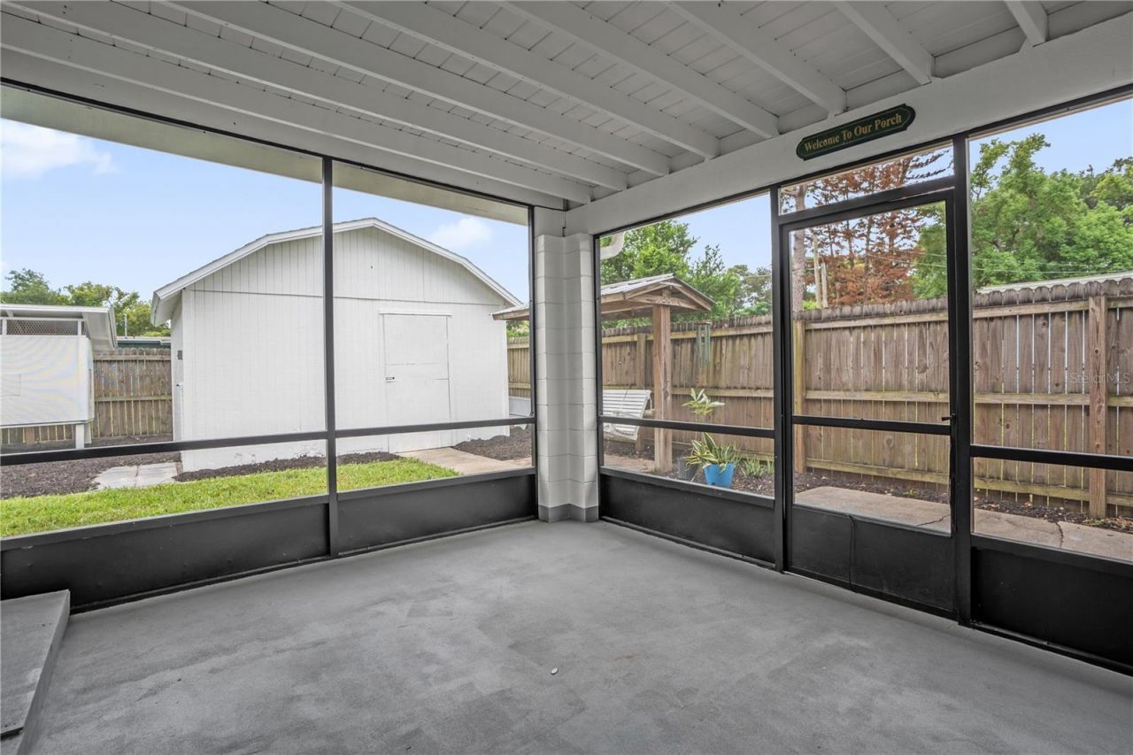 125 E Lauren Court, Fern Park, FL 32730 Photo