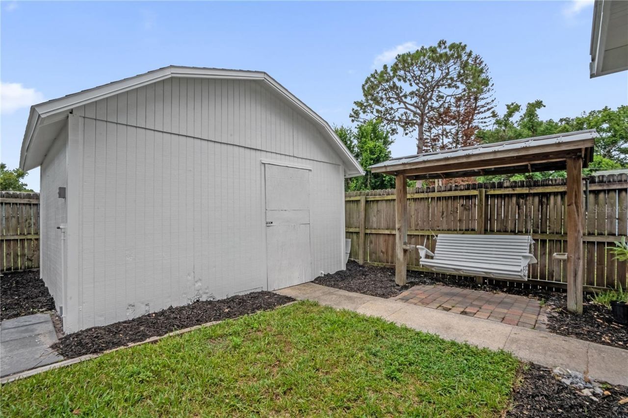 125 E Lauren Court, Fern Park, FL 32730 Photo