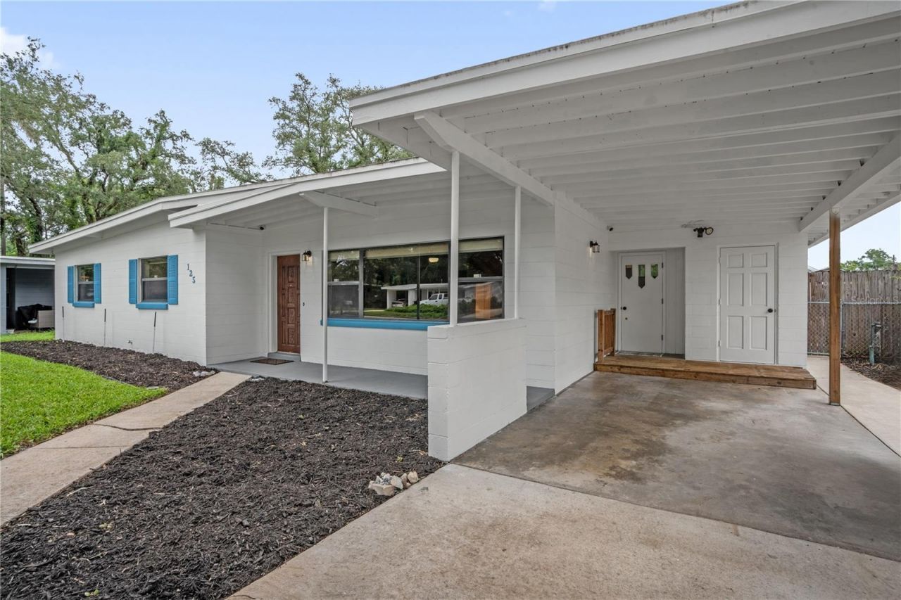125 E Lauren Court, Fern Park, FL 32730 Photo