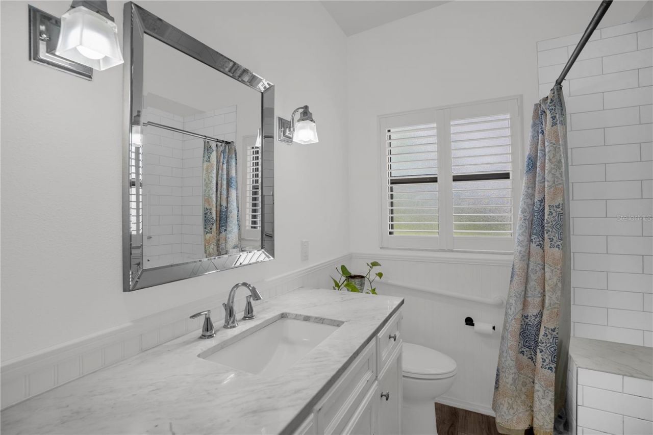 125 E Lauren Court, Fern Park, FL 32730 Photo