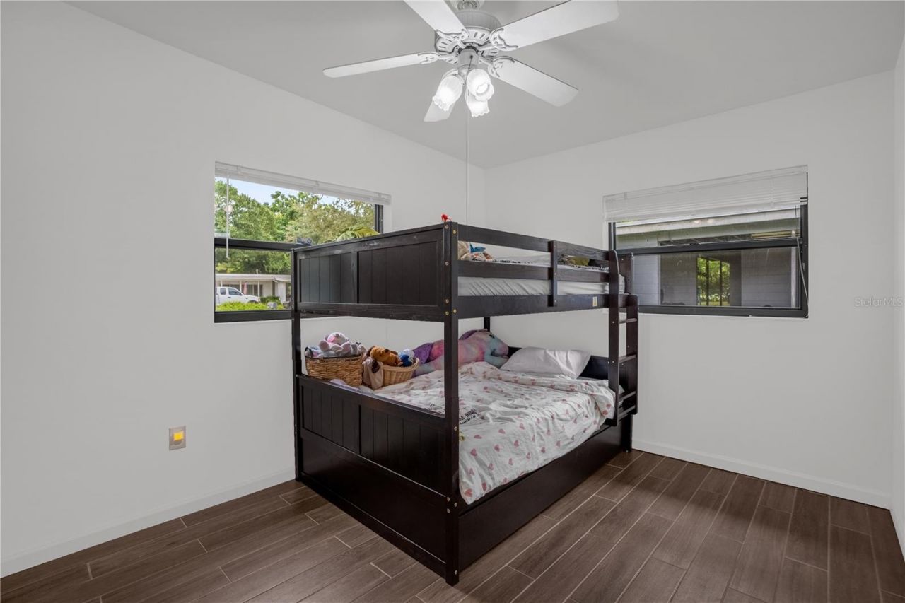 125 E Lauren Court, Fern Park, FL 32730 Photo