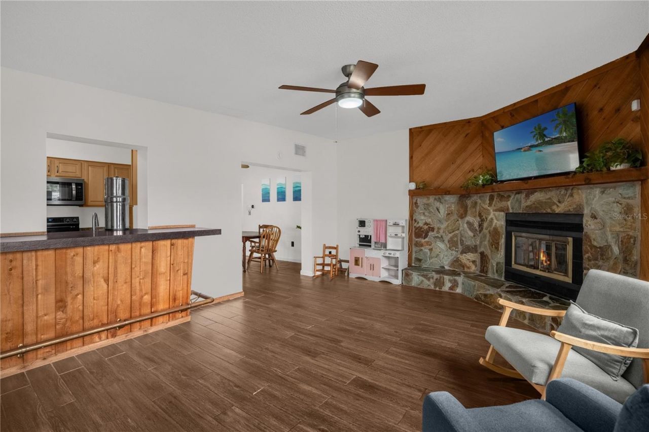 125 E Lauren Court, Fern Park, FL 32730 Photo