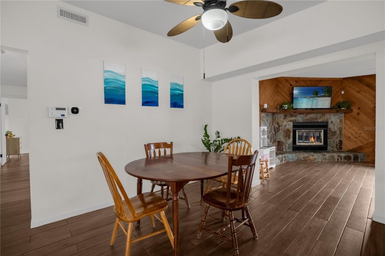 125 E Lauren Court, Fern Park, FL 32730 Photo