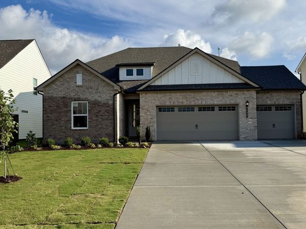 137 Yuma Lane , White House, TN 37188