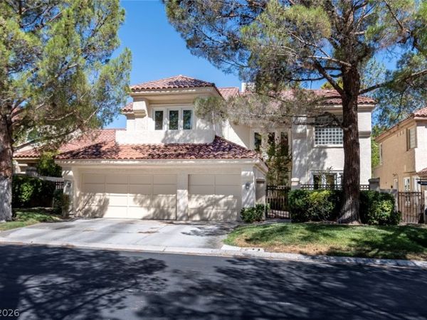 8131 Castle Pines Avenue, Las Vegas, NV 89113