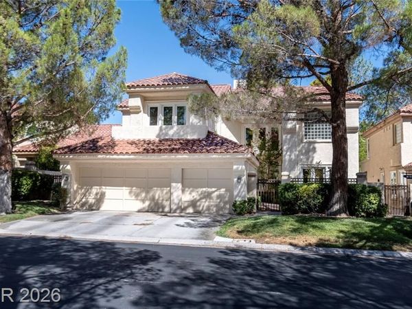 8131 Castle Pines Avenue, Las Vegas, NV 89113