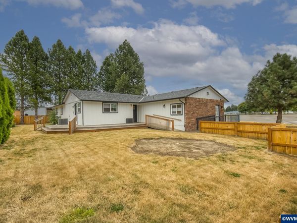 1656 NE McDaniel Ln, McMinnville, OR 97128