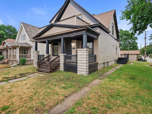 1322 W Concordia AVENUE, Unit 1322A, Milwaukee, WI 53206