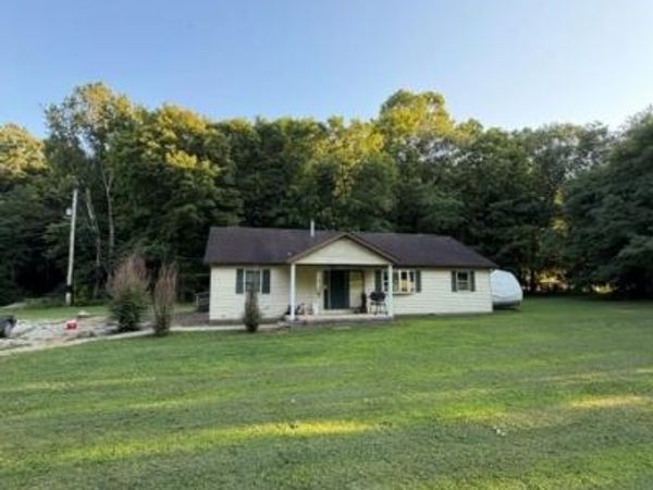 62 W Howe Road, Piketon, OH 45661