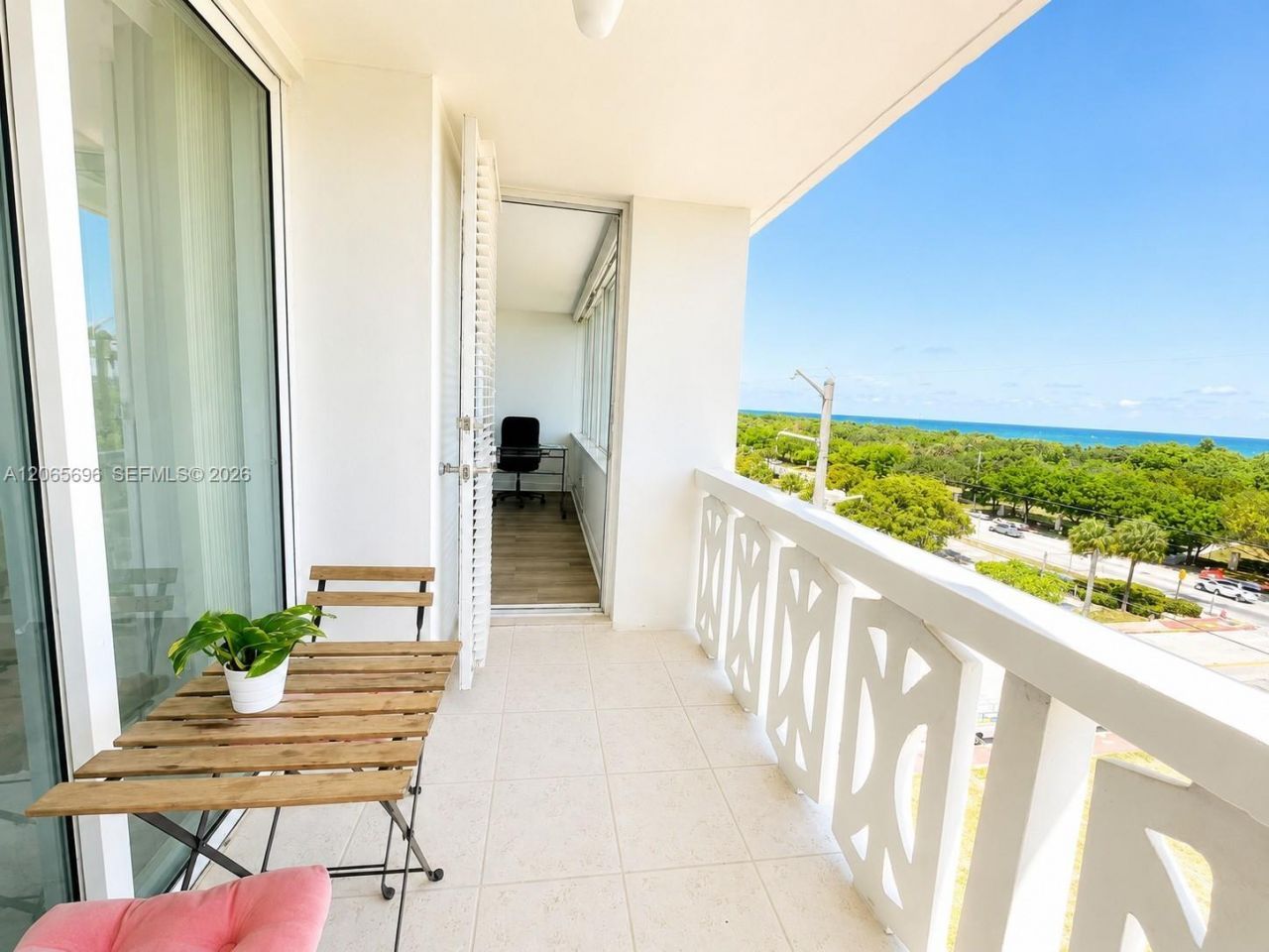 8233 Harding Ave, Unit 703, Miami Beach, FL 33141 Photo