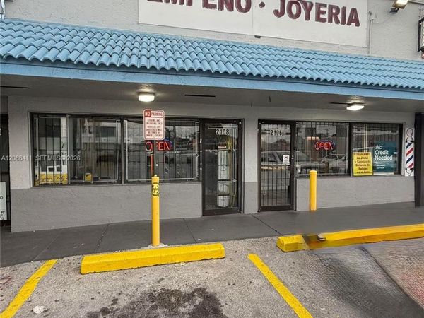 W Palm Ave , Hialeah, FL 33010