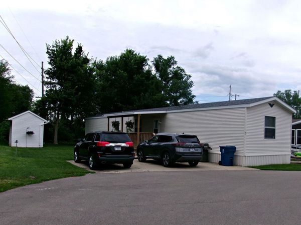 2705 St Vincents Avenue, LaSalle, IL 61301