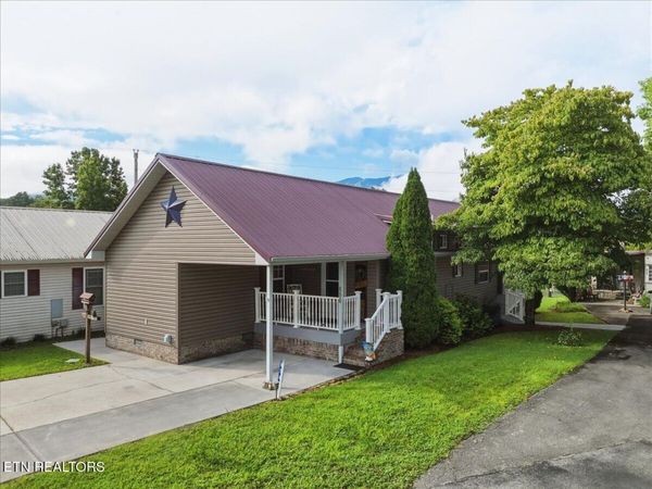 856 Peacock Ridge Drive, Townsend, TN 37882