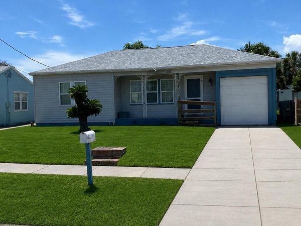 382 GOLF Boulevard, Daytona Beach, FL 32118