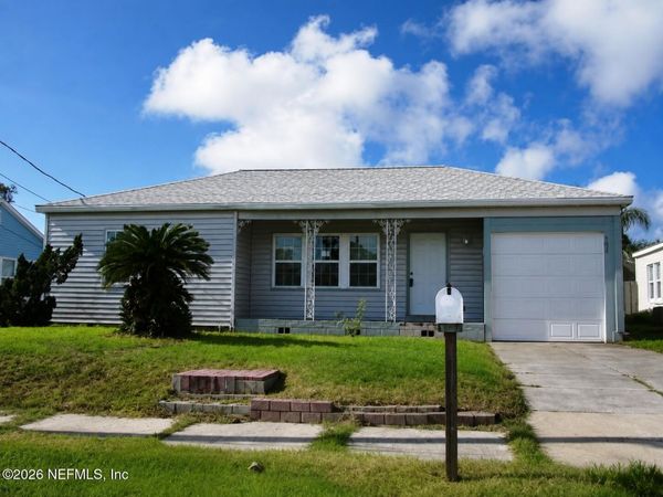 382 GOLF Boulevard, Daytona Beach, FL 32118