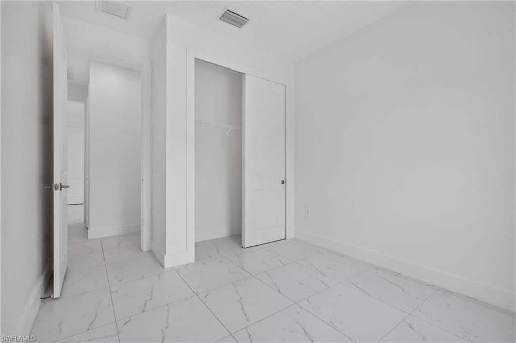 909/911 Homestead Rd S, Lehigh Acres, FL 33974 Photo