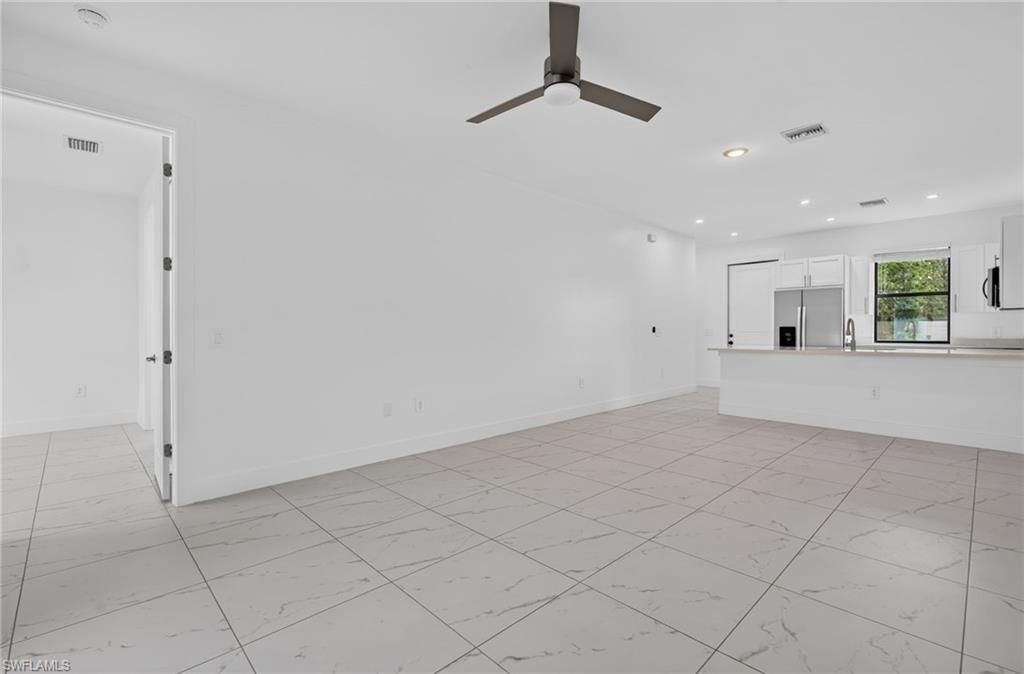 909/911 Homestead Rd S, Lehigh Acres, FL 33974 Photo