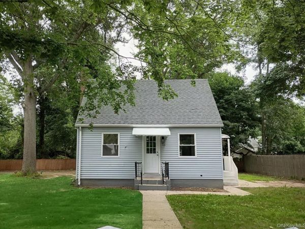 16 Neighborhood Road , Mastic Beach, NY 11951