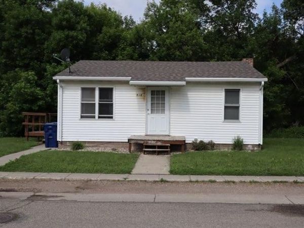 516 Kempel Drive, Lisbon, ND 58054