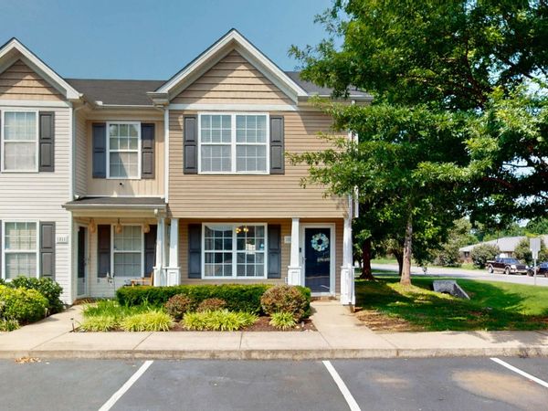 1313 Amsterdam Ct, Murfreesboro, TN 37130