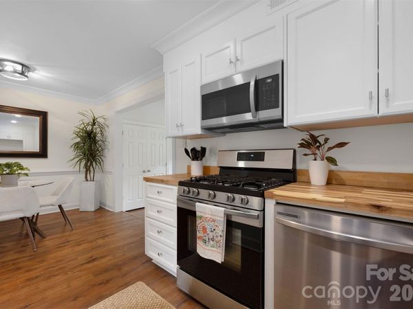 3520 Colony Road, Unit F, Charlotte, NC 28211