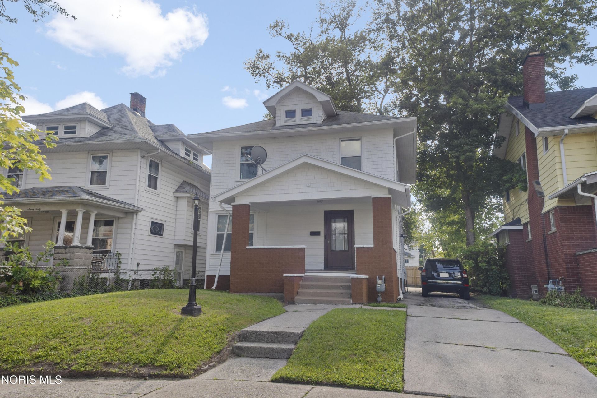 734 Brighton Avenue, Toledo, OH 43609 Main Photo