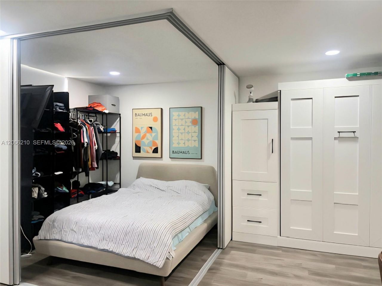 100 Lincoln Rd , Unit 301, Miami Beach, FL 33139 Photo