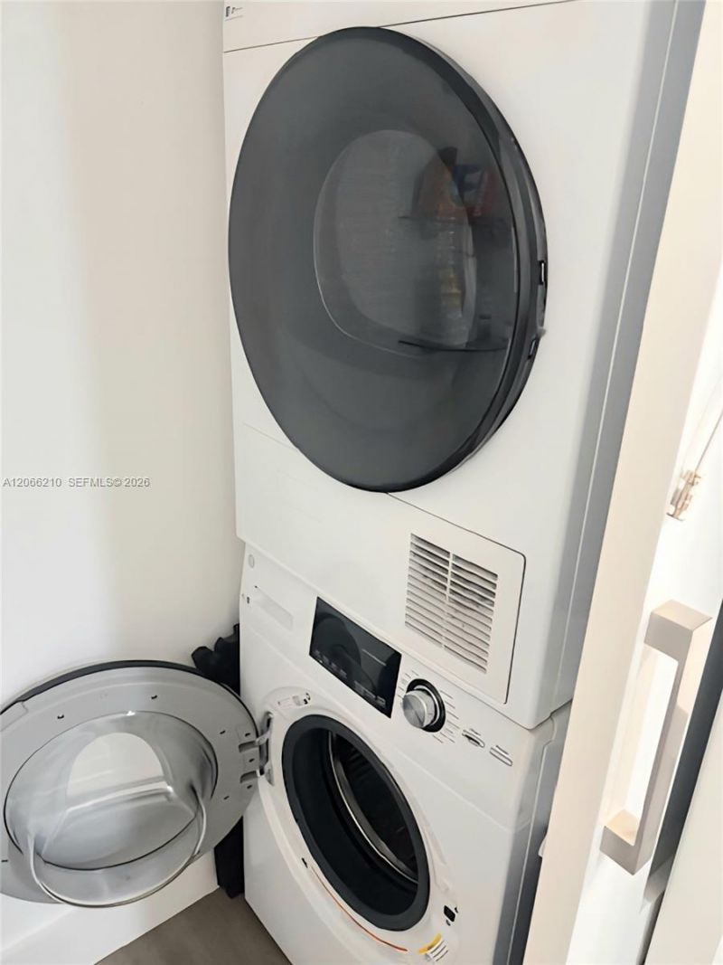100 Lincoln Rd , Unit 301, Miami Beach, FL 33139 Photo