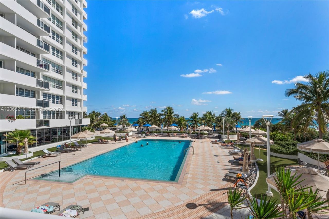 100 Lincoln Rd , Unit 301, Miami Beach, FL 33139 Photo