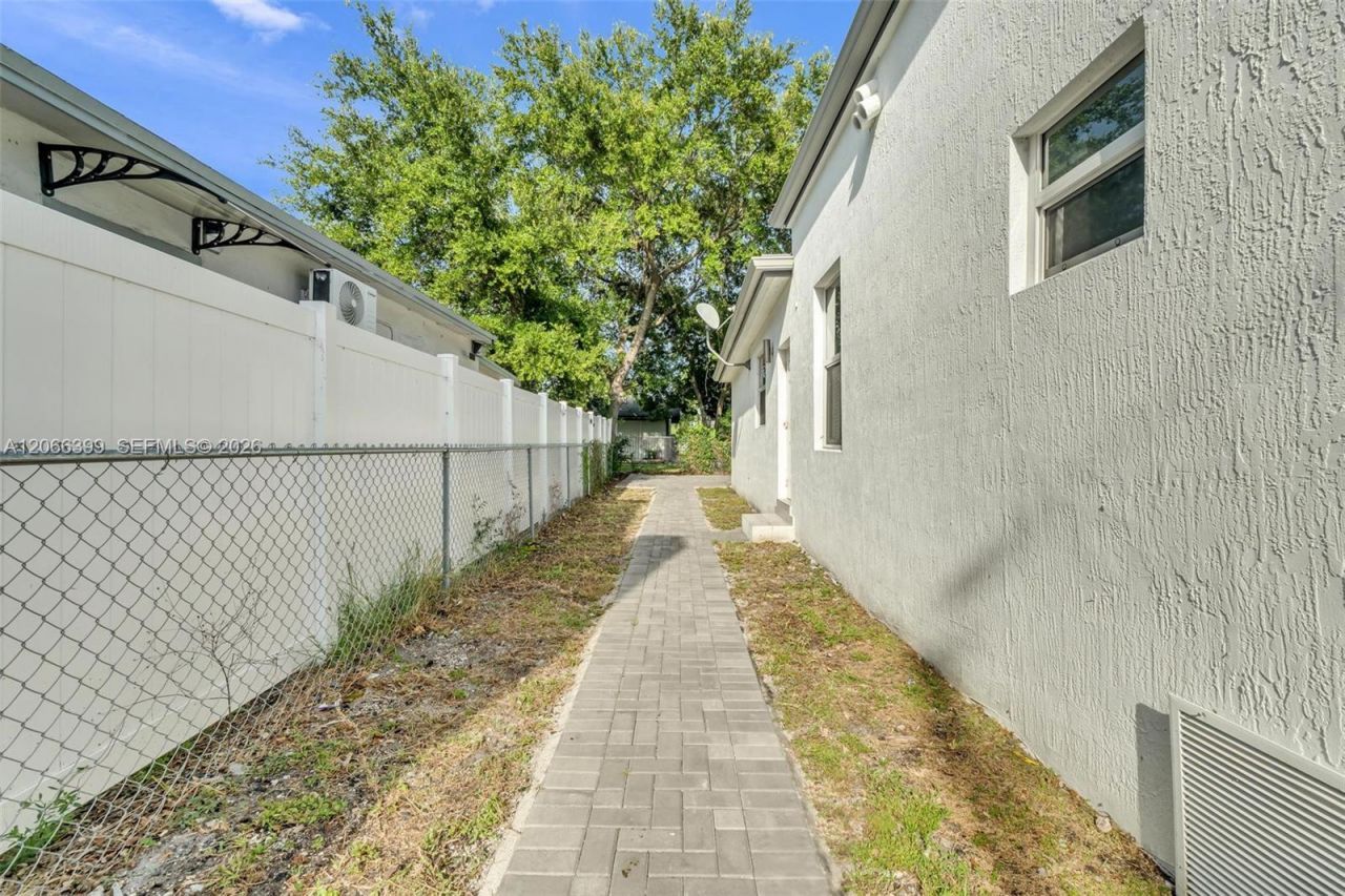 7537 NW 3rd Ave, Unit 1, Miami, FL 33150 Photo