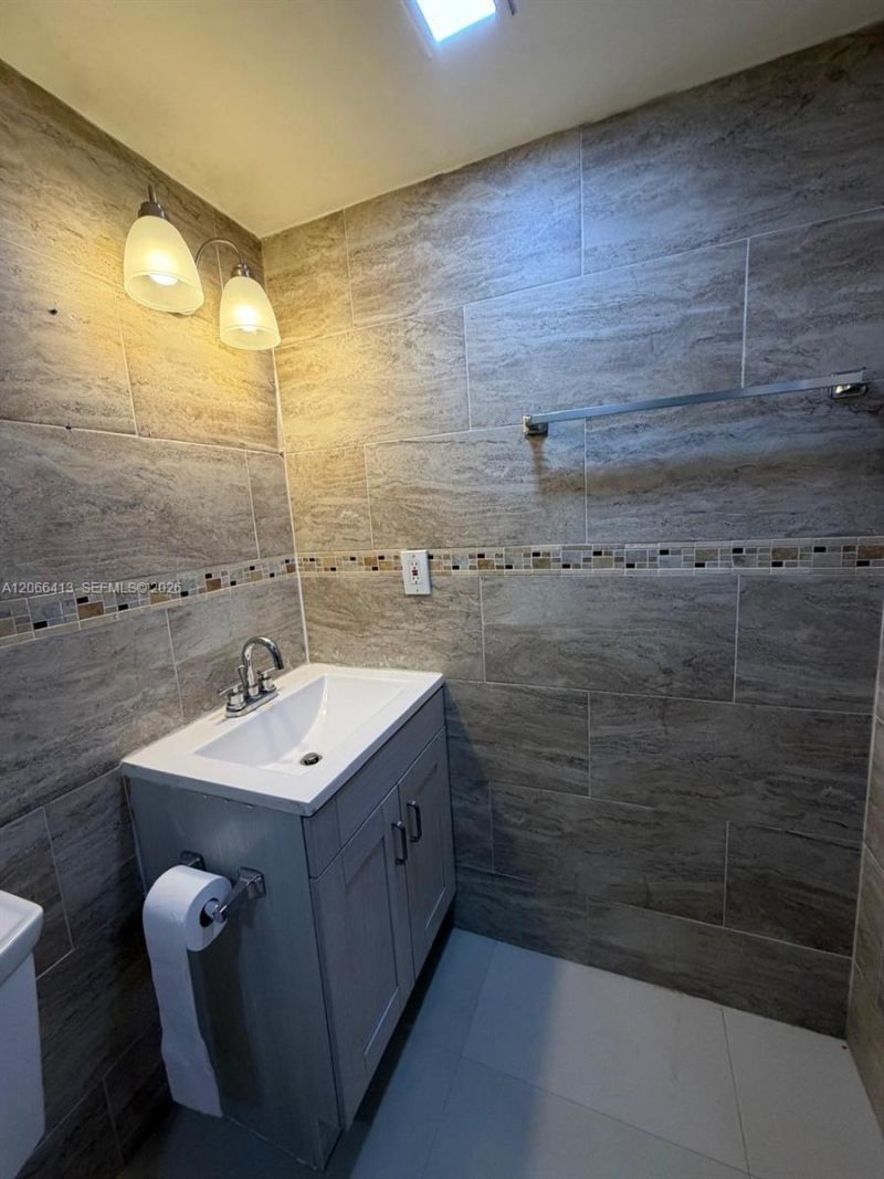 5769 Washington St , Unit G21, Hollywood, FL 33023 Photo