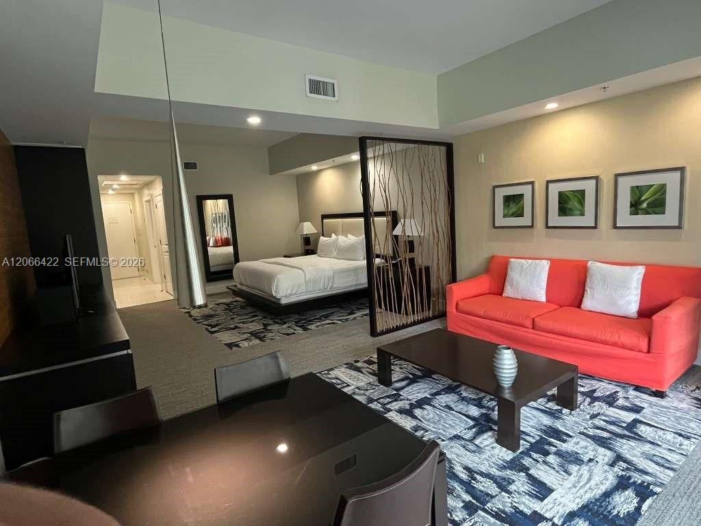 5300 NW 87th Ave , Unit 307, Doral, FL 33178 Photo