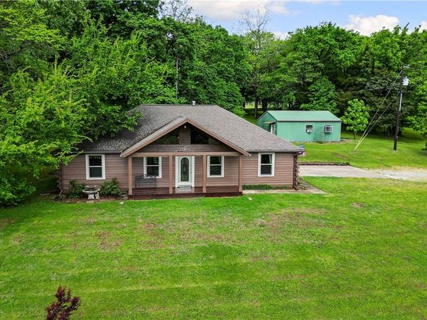 12675 Greasy Valley Road , Prairie Grove, AR 72753