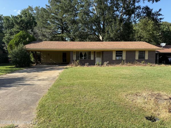 108 Crimson Lane, Brandon, MS 39042