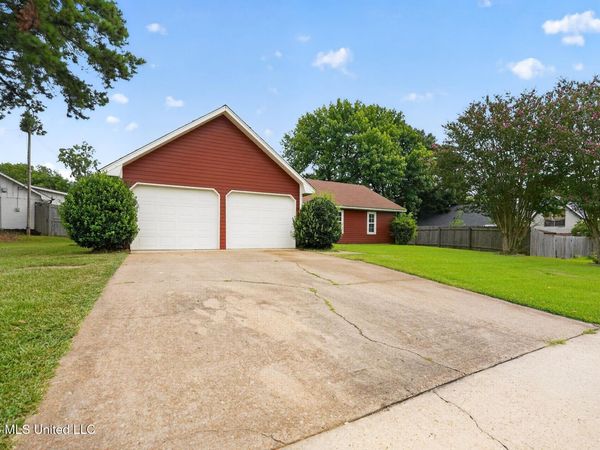 334 E Timber Ridge Court, Ridgeland, MS 39157