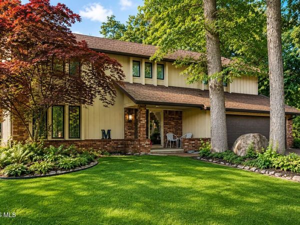 5329 Fredelia Drive, Toledo, OH 43623