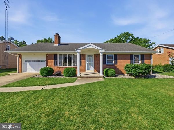 544 MENTZER AVENUE, CHAMBERSBURG, PA 17201