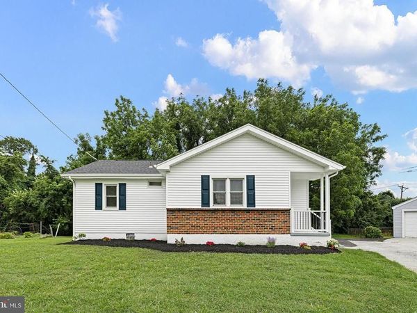 17 VARMAR DRIVE, NEW CASTLE, DE 19720