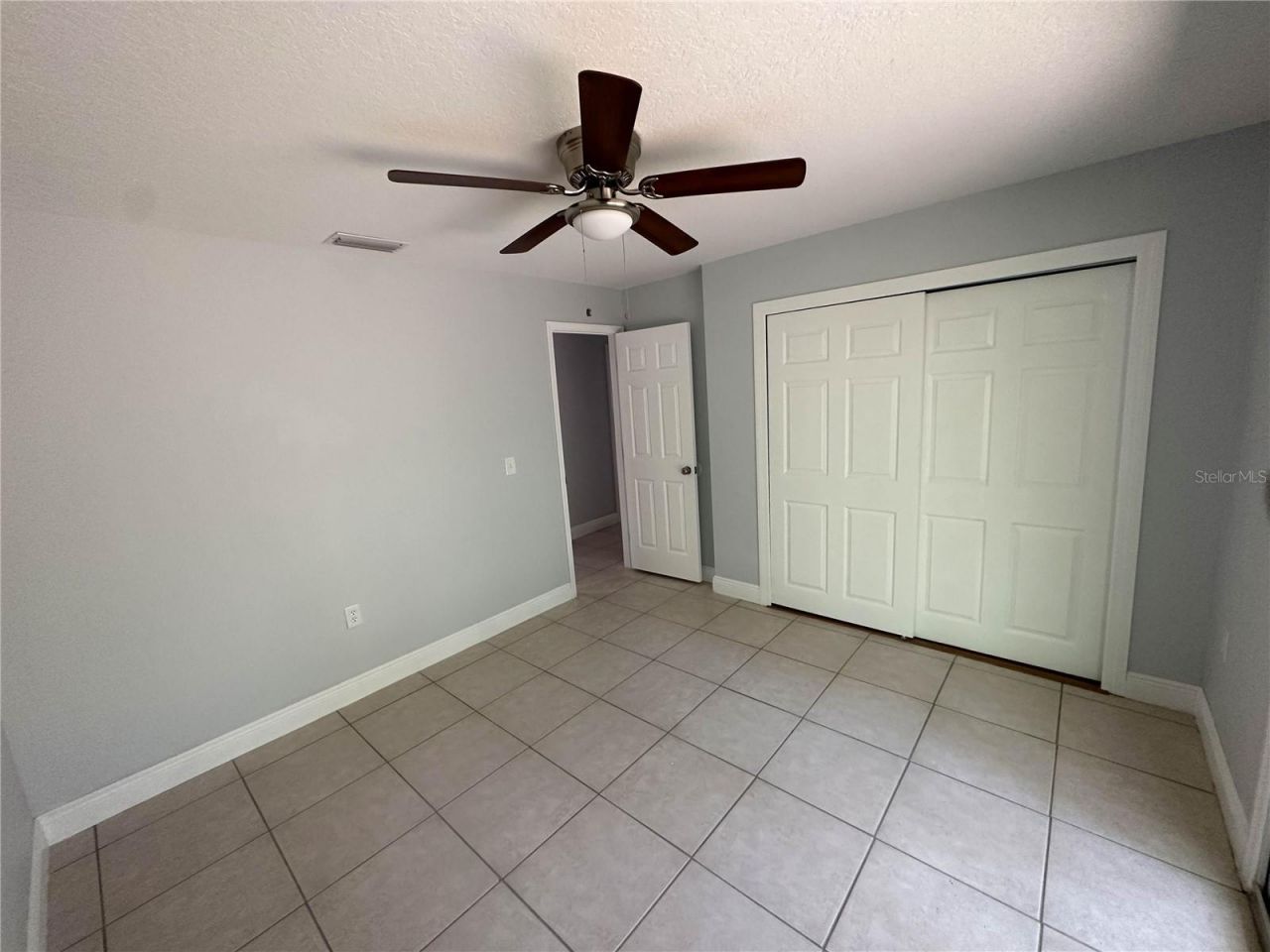 23 Country Club Drive, Unit B, New Smyrna Beach, FL 32168 Photo
