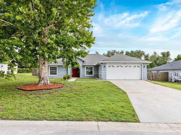148 COUNTRY LAKES CIRCLE , GROVELAND, FL 34736