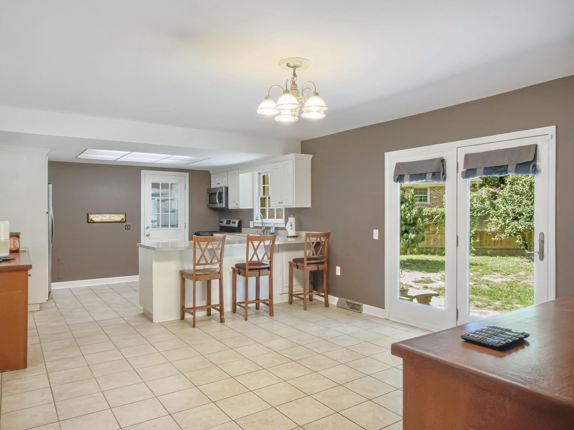 118 Azalea Drive Photo 11