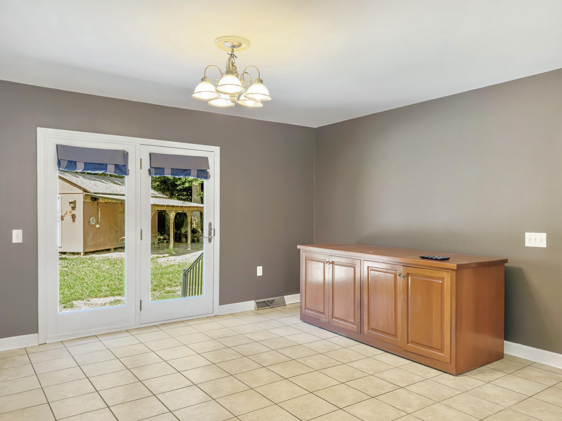 118 Azalea Drive Photo 17