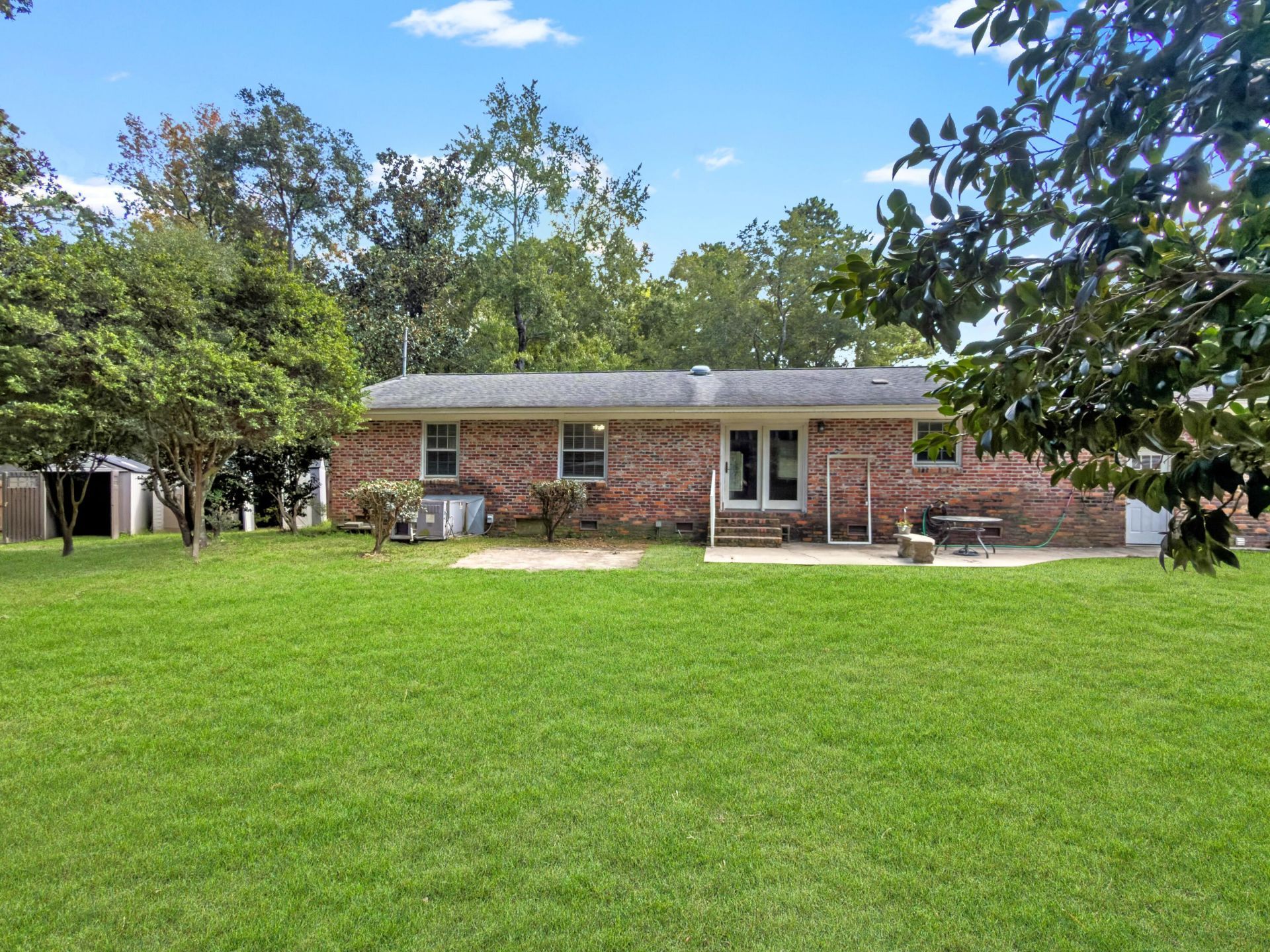 118 Azalea Drive Photo 18