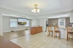 118 Azalea Drive photo 4