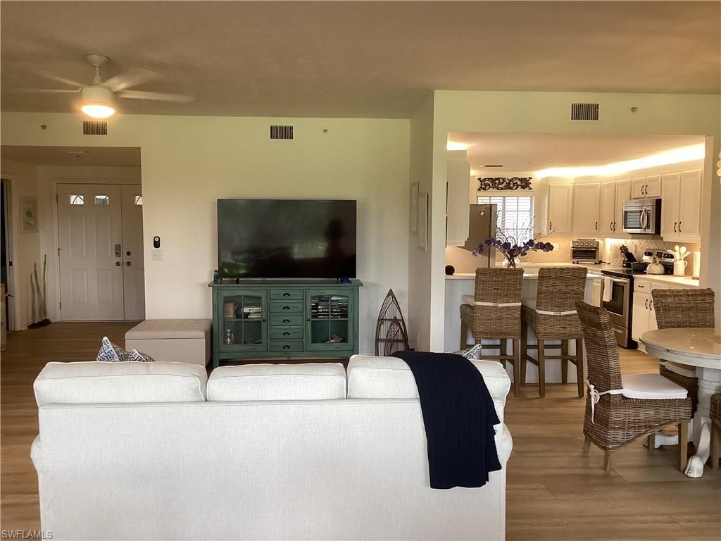 782 Eagle Creek Dr, Unit 202, Naples, FL 34113 Photo