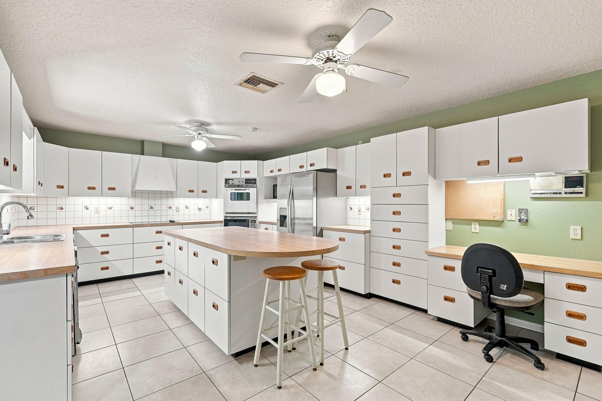 2381 SW Bayshore Boulevard, Port Saint Lucie, FL 34984 Photo