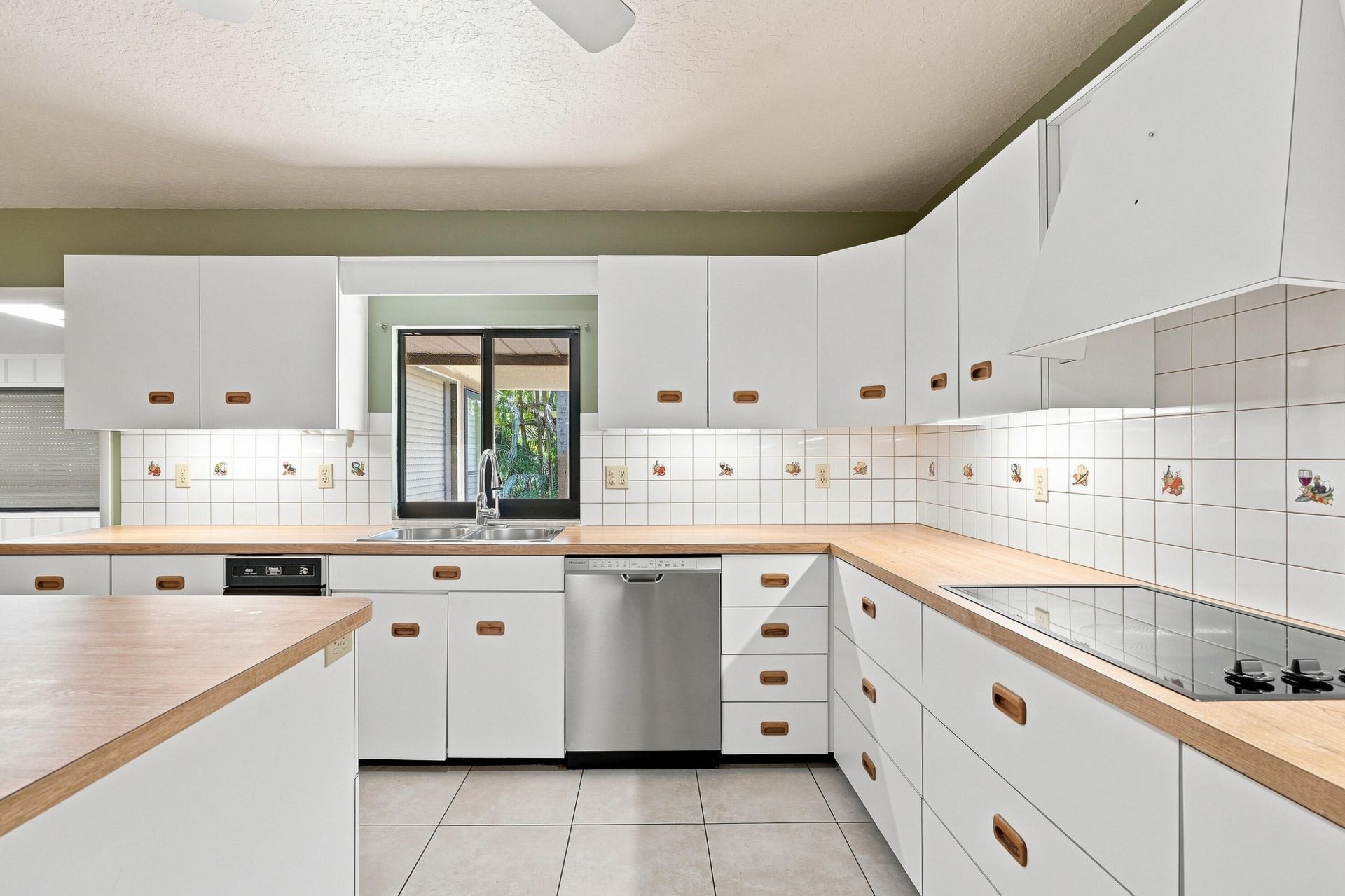 2381 SW Bayshore Boulevard, Port Saint Lucie, FL 34984 Photo