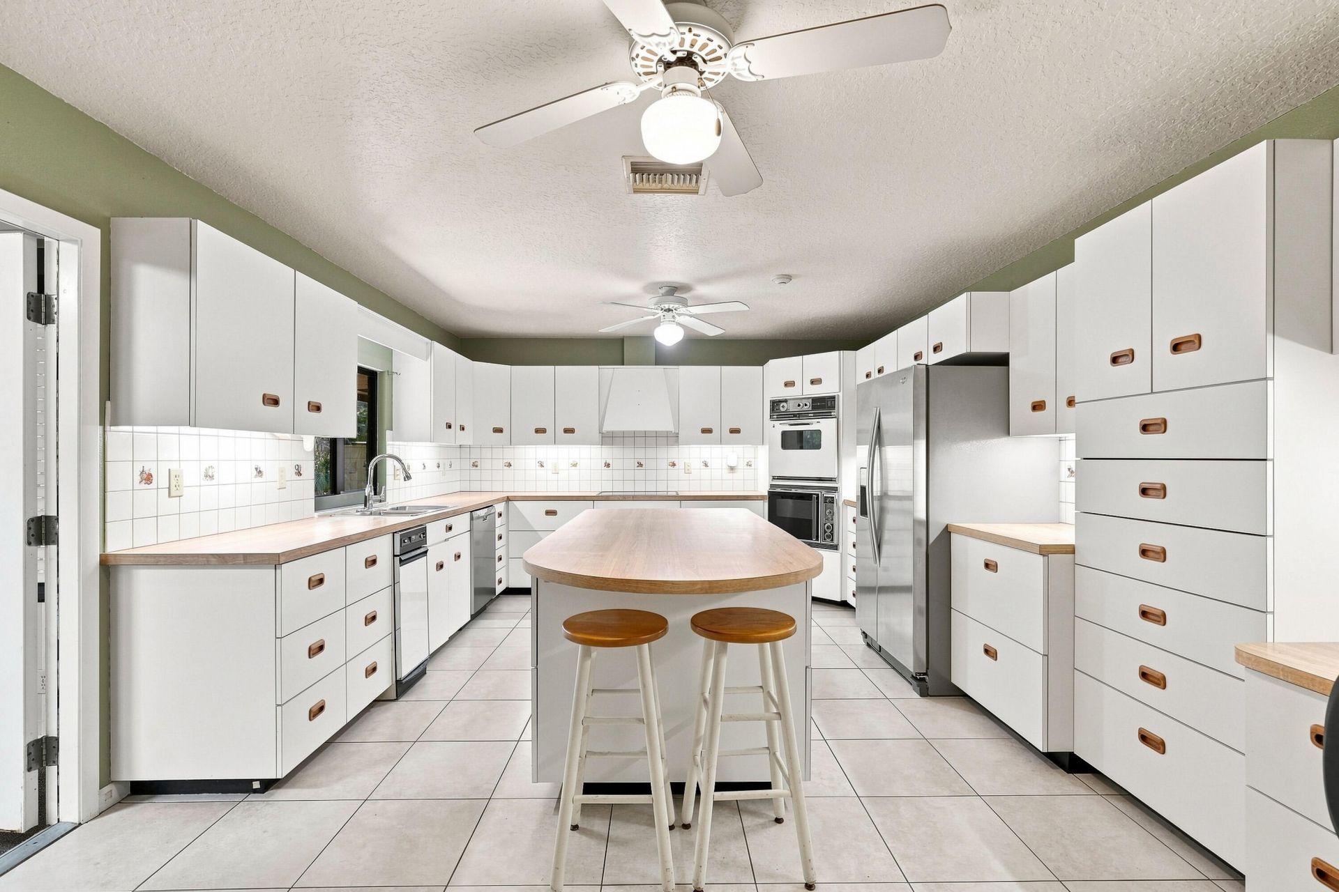 2381 SW Bayshore Boulevard, Port Saint Lucie, FL 34984 Photo