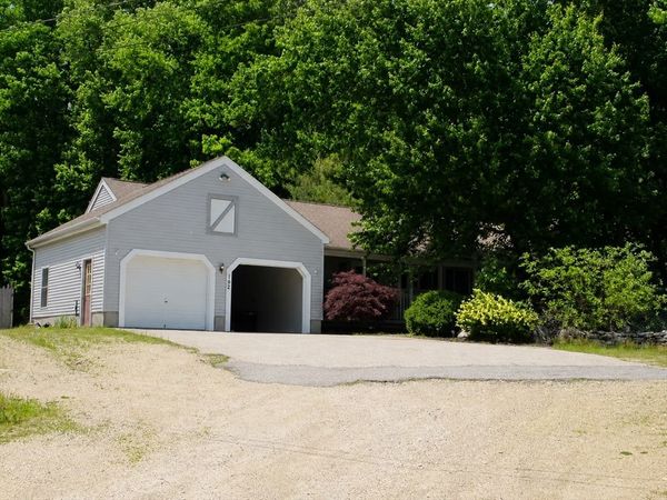 192 Lower Schofield Ave, Dudley, MA 01571